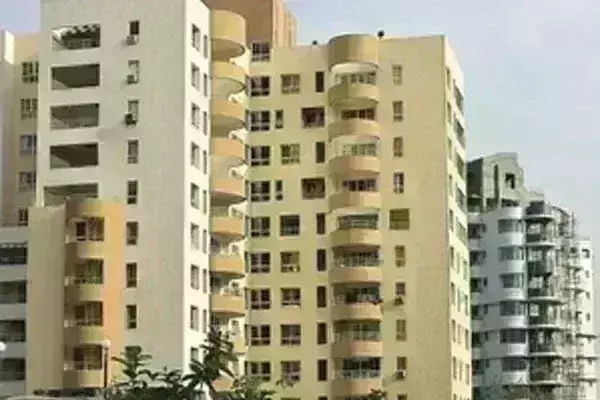 लग्जरी घर खरीद रहे भारतीय, बजट होम की मांग में आई कमी! लग्जरी घर खरीद रहे भारतीय, बजट होम की मांग में आई कमी!