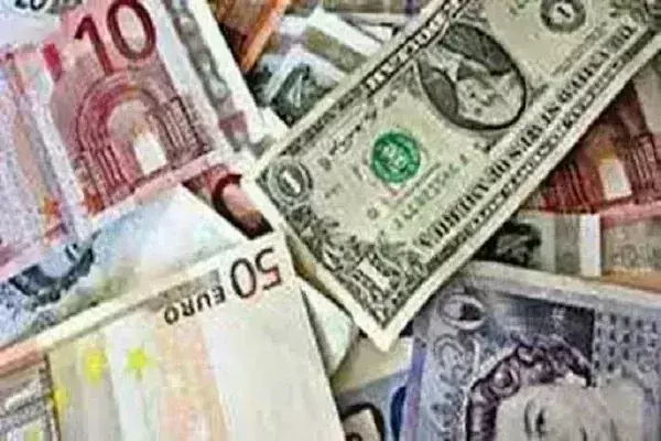 विदेशी मुद्रा भंडार 3.7 अरब डॉलर बढ़कर 641.6 अरब डॉलर पर पहुंचा विदेशी मुद्रा भंडार 3.7 अरब डॉलर बढ़कर 641.6 अरब डॉलर पर पहुंचा