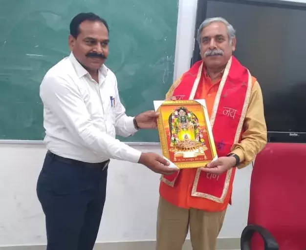 स्किल्ड की बदौलत संस्थान की आवश्यकता बनेः प्रो. शैलेन्द्र वर्मा