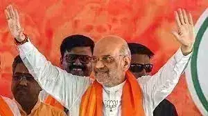 तुष्टिकरण की राजनीति करती है सपा, कांग्रेस : अमित शाह तुष्टिकरण की राजनीति करती है सपा, कांग्रेस : अमित शाह