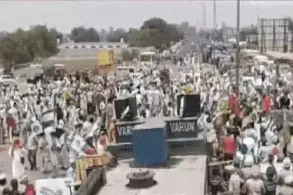 рдкрдВрдЬрд╛рдм рдореЗрдВ PM рдореЛрджреА рдХреА рд░реИрд▓реА: рдкрдЯрд┐рдпрд╛рд▓рд╛-рд░рд╛рдЬрдкреБрд░рд╛ рд╣рд╛рдИрд╡реЗ рдмрдВрдж, рдкреБрд▓рд┐рд╕ рдХреЗ рдЪрдХреНрд░рд╡реНрдпреВрд╣ рдореЗрдВ рдлрдВрд╕реЗ рдХрд┐рд╕рд╛рди рдкрдВрдЬрд╛рдм рдореЗрдВ PM рдореЛрджреА рдХреА рд░реИрд▓реА: рдкрдЯрд┐рдпрд╛рд▓рд╛-рд░рд╛рдЬрдкреБрд░рд╛ рд╣рд╛рдИрд╡реЗ рдмрдВрдж, рдкреБрд▓рд┐рд╕ рдХреЗ рдЪрдХреНрд░рд╡реНрдпреВрд╣ рдореЗрдВ рдлрдВрд╕реЗ рдХрд┐рд╕рд╛рди