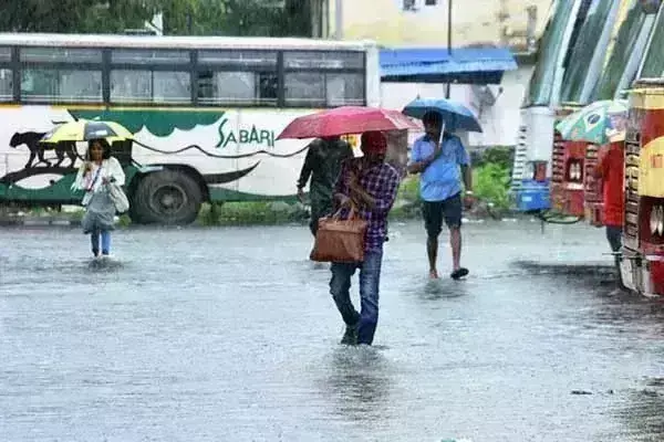 केरल में 29 मई तक भारी बारिश की भविष्यवाणी, कई जिलों में येलो अलर्ट