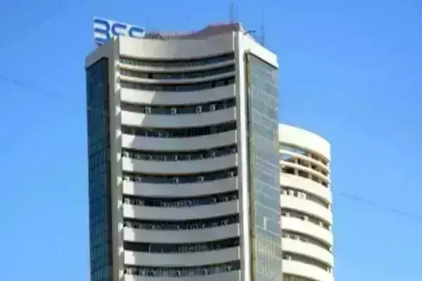 रिकॉर्ड ऊंचाई पर खुला शेयर बाजार, सेंसेक्स ने बनाया नया ऑल टाइम हाई रिकॉर्ड ऊंचाई पर खुला शेयर बाजार, सेंसेक्स ने बनाया नया ऑल टाइम हाई