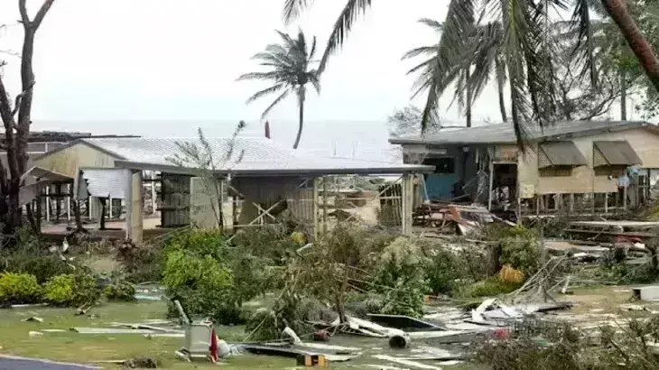 рдЧреБрдЬрд░ рдЧрдпрд╛ рдЪрдХреНрд░рд╡рд╛рдд рд░реЗрдорд▓, рдкреАрдЫреЗ рдЫреЛрдбрд╝ рдЧрдпрд╛ рддрдмрд╛рд╣реА рдХреЗ рдирд┐рд╢рд╛рди рдЧреБрдЬрд░ рдЧрдпрд╛ рдЪрдХреНрд░рд╡рд╛рдд рд░реЗрдорд▓, рдкреАрдЫреЗ рдЫреЛрдбрд╝ рдЧрдпрд╛ рддрдмрд╛рд╣реА рдХреЗ рдирд┐рд╢рд╛рди