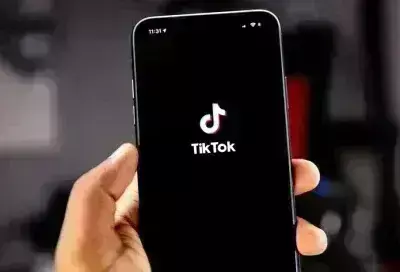 बैन रोकने के लिए केवल यूएस एल्गोरिदम लाने की रिपोर्ट का टिकटॉक ने किया खंडन बैन रोकने के लिए केवल यूएस एल्गोरिदम लाने की रिपोर्ट का टिकटॉक ने किया खंडन