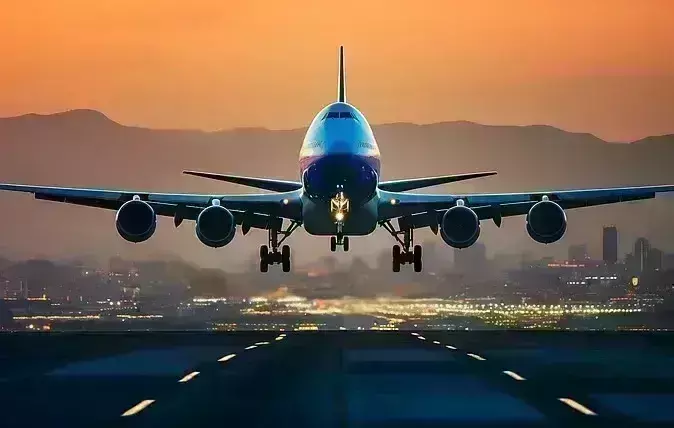 दिल्ली से श्रीनगर जा रहे विमान को बम से उड़ाने की धमकी, तुरंत हरकत में आए अधिकारी दिल्ली से श्रीनगर जा रहे विमान को बम से उड़ाने की धमकी, तुरंत हरकत में आए अधिकारी