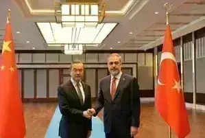 चीन और तुर्किए के विदेश मंत्रियों ने पेइचिंग में की वार्ता चीन और तुर्किए के विदेश मंत्रियों ने पेइचिंग में की वार्ता