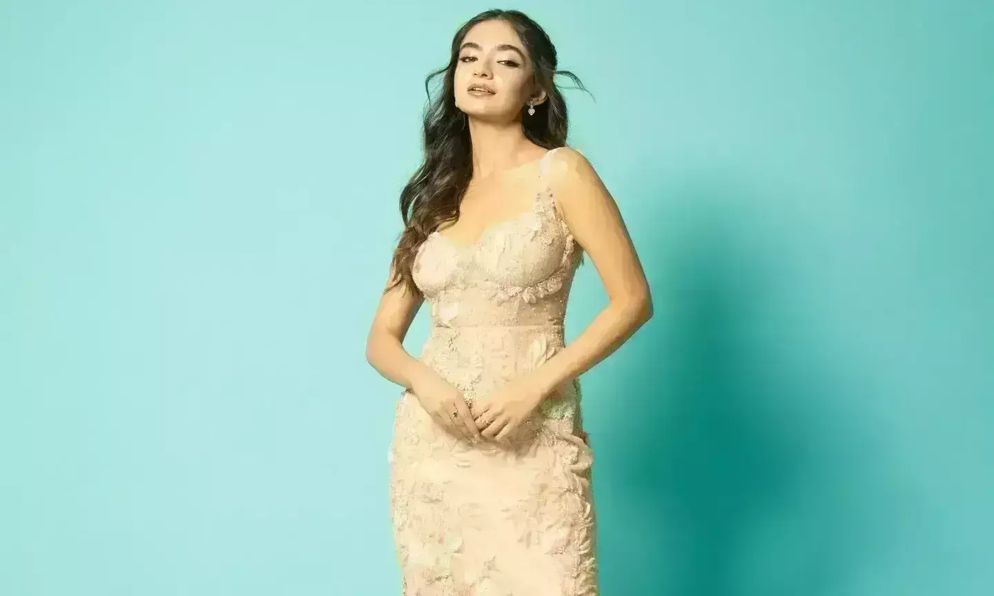 ईशान खट्टर के साथ काम करना चाहती हैं अनुष्का सेन