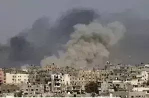 गाजा में भीषण संघर्ष जारी, एक इजरायली सैनिक और 13 फिलिस्तीनियों की मौत गाजा में भीषण संघर्ष जारी, एक इजरायली सैनिक और 13 फिलिस्तीनियों की मौत