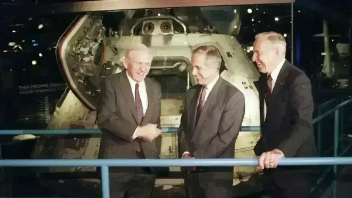 नहीं रहे अर्थराइज तस्वीर खींचने वाले पूर्व अंतरिक्ष यात्री विलियम एंडर्स, विमान दुर्घटना में हुई मौत नहीं रहे अर्थराइज तस्वीर खींचने वाले पूर्व अंतरिक्ष यात्री विलियम एंडर्स, विमान दुर्घटना में हुई मौत