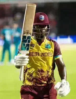 वेस्टइंडीज ने न्यूजीलैंड को हरा कर सुपर 8 में बनाई जगह वेस्टइंडीज ने न्यूजीलैंड को हरा कर सुपर 8 में बनाई जगह