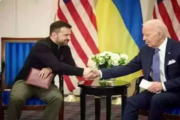 рдЬреА7 рд╢рд┐рдЦрд░ рд╕рдореНрдореЗрд▓рди рдореЗрдВ рдмрд╛рдЗрдбреЗрди, рдЬрд╝реЗрд▓реЗрдВрд╕реНрдХреА рд╕реБрд░рдХреНрд╖рд╛ рд╕рдордЭреМрддреЗ рдкрд░ рдХрд░реЗрдВрдЧреЗ рд╣рд╕реНрддрд╛рдХреНрд╖рд░ рдЬреА7 рд╢рд┐рдЦрд░ рд╕рдореНрдореЗрд▓рди рдореЗрдВ рдмрд╛рдЗрдбреЗрди, рдЬрд╝реЗрд▓реЗрдВрд╕реНрдХреА рд╕реБрд░рдХреНрд╖рд╛ рд╕рдордЭреМрддреЗ рдкрд░ рдХрд░реЗрдВрдЧреЗ рд╣рд╕реНрддрд╛рдХреНрд╖рд░