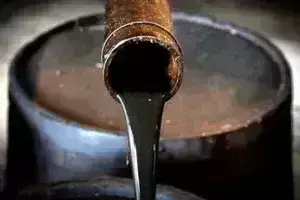 केंद्र सरकार ने कच्चे तेल पर विंडफॉल टैक्स घटाया केंद्र सरकार ने कच्चे तेल पर विंडफॉल टैक्स घटाया