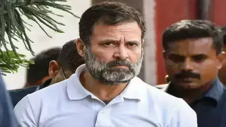 राहुल गांधी को दो दिनों के अंदर लेना होगा बड़ा फैसला, दुविधा में कांग्रेस राहुल गांधी को दो दिनों के अंदर लेना होगा बड़ा फैसला, दुविधा में कांग्रेस