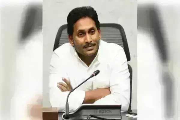 पूर्व आंध्र सीएम जगन मोहन रेड्डी ने बैलट पेपर से वोट कराने का किया आह्वान