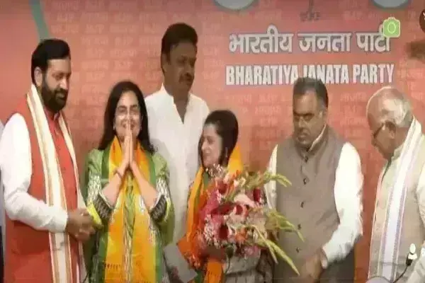 हरियाणा में विधानसभा चुनाव से पहले कांग्रेस को बड़ा झटका : MLA किरण चौधरी अपनी बेटी के साथ BJP में हुईं शामिल