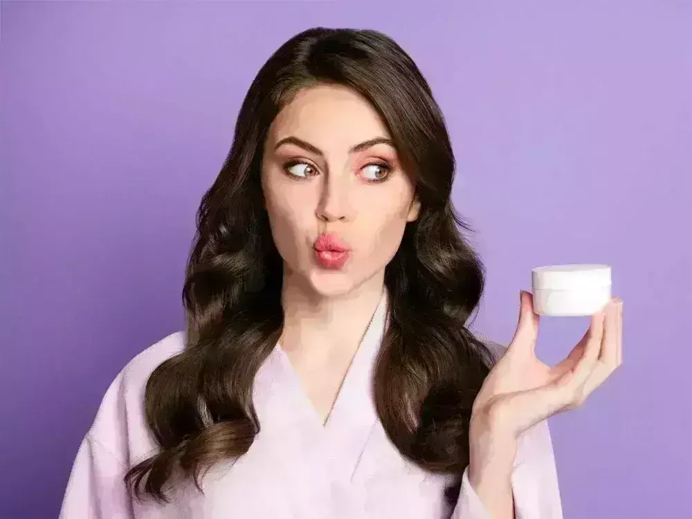 हफ्ते में 2 बार होंठों पर लगाएं ये लिप मास्क, रहेगें स्वस्थ और खूबसूरत