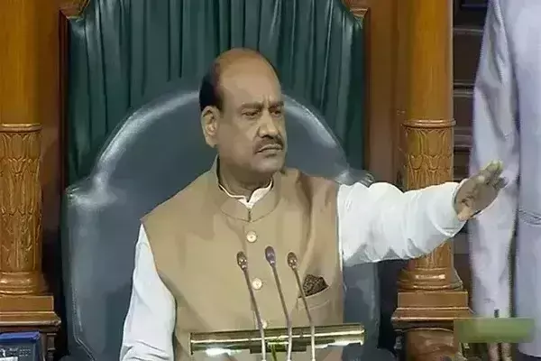 ओम बिरला चुने गए लोकसभा स्पीकर, ध्वनि मत से हुआ फैसला; आसन तक लेकर गए मोदी-राहुल ओम बिरला चुने गए लोकसभा स्पीकर, ध्वनि मत से हुआ फैसला; आसन तक लेकर गए मोदी-राहुल