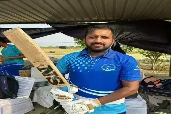 यूटीसीए डोमेस्टिक टूर्नामेंट हुआ शुरु,अभिजीत गर्ग ने दिलाई रोक जोन को दिलाई जीत यूटीसीए डोमेस्टिक टूर्नामेंट हुआ शुरु,अभिजीत गर्ग ने दिलाई रोक जोन को दिलाई जीत