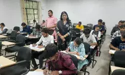 अविवि के इग्नू अध्ययन केन्द्र में जागरूकता शिविर लगाया गया