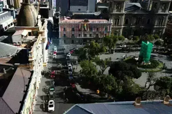 рдмреЛрд▓реАрд╡рд┐рдпрд╛ рдореЗрдВ рддрдЦреНрддрд╛рдкрд▓рдЯ рдХреА рдХреЛрд╢рд┐рд╢ рдореЗрдВ рд╢рд╛рдорд┐рд▓ 30 рд╕реЗ рдЬреНрдпрд╛рджрд╛ рд╕рдВрджрд┐рдЧреНрдз рдЬрд╛рдВрдЪ рдХреЗ рджрд╛рдпрд░реЗ рдореЗрдВ рдмреЛрд▓реАрд╡рд┐рдпрд╛ рдореЗрдВ рддрдЦреНрддрд╛рдкрд▓рдЯ рдХреА рдХреЛрд╢рд┐рд╢ рдореЗрдВ рд╢рд╛рдорд┐рд▓ 30 рд╕реЗ рдЬреНрдпрд╛рджрд╛ рд╕рдВрджрд┐рдЧреНрдз рдЬрд╛рдВрдЪ рдХреЗ рджрд╛рдпрд░реЗ рдореЗрдВ