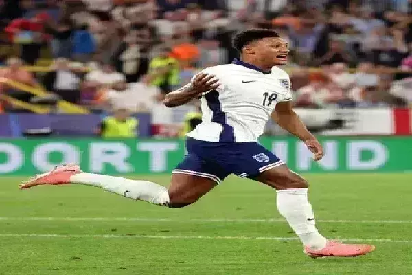 इंग्लैंड ने नीदरलैंड को चौंकाया, यूरो फाइनल में स्पेन से भिड़ंत इंग्लैंड ने नीदरलैंड को चौंकाया, यूरो फाइनल में स्पेन से भिड़ंत