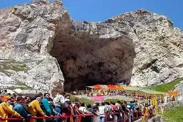 рдЕрдорд░рдирд╛рде рдпрд╛рддреНрд░рд╛ : 18 рджрд┐рдиреЛрдВ рдореЗрдВ 3.38 рд▓рд╛рдЦ рд╕реЗ рдЕрдзрд┐рдХ рд╢реНрд░рджреНрдзрд╛рд▓реБрдУрдВ рдиреЗ рдХрд┐рдП рдмрд╛рдмрд╛ рдмрд░реНрдлрд╛рдиреА рдХреЗ рджрд░реНрд╢рди рдЕрдорд░рдирд╛рде рдпрд╛рддреНрд░рд╛ : 18 рджрд┐рдиреЛрдВ рдореЗрдВ 3.38 рд▓рд╛рдЦ рд╕реЗ рдЕрдзрд┐рдХ рд╢реНрд░рджреНрдзрд╛рд▓реБрдУрдВ рдиреЗ рдХрд┐рдП рдмрд╛рдмрд╛ рдмрд░реНрдлрд╛рдиреА рдХреЗ рджрд░реНрд╢рди