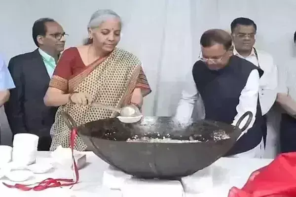 рдмрдЬрдЯ рд╕реЗ рдкрд╣рд▓реЗ рд╣реБрдИ рд╣рд▓рд╡рд╛ рд╕реЗрд░реЗрдордиреА, рд╡рд┐рддреНрдд рдордВрддреНрд░реА рдиреЗ рдмрд╛рдВрдЯрд╛ рд╣рд▓рд╡рд╛, рдЬрд╛рдирд┐рдП рдХреНрдпрд╛ рд╣реИ рдкрд░рдВрдкрд░рд╛ рдмрдЬрдЯ рд╕реЗ рдкрд╣рд▓реЗ рд╣реБрдИ рд╣рд▓рд╡рд╛ рд╕реЗрд░реЗрдордиреА, рд╡рд┐рддреНрдд рдордВрддреНрд░реА рдиреЗ рдмрд╛рдВрдЯрд╛ рд╣рд▓рд╡рд╛, рдЬрд╛рдирд┐рдП рдХреНрдпрд╛ рд╣реИ рдкрд░рдВрдкрд░рд╛