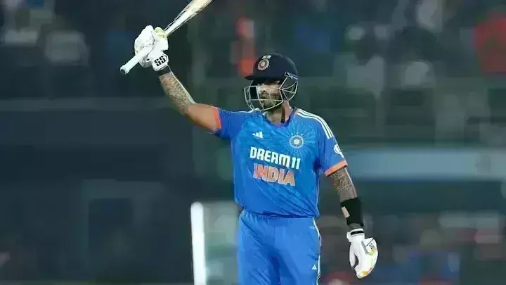 सूर्यकुमार यादव के टी-20 क्रिकेट में बतौर कप्तान बेहद शानदार हैं आंकड़े सूर्यकुमार यादव के टी-20 क्रिकेट में बतौर कप्तान बेहद शानदार हैं आंकड़े