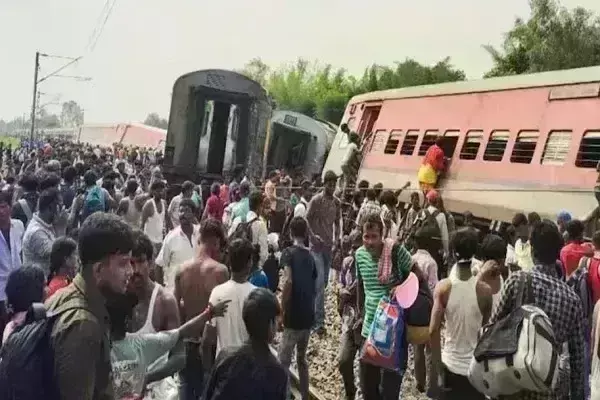 рдШрдВрдЯреЗ рдкрд╣рд▓реЗ рд╣реА рдбрд┐рдЯреЗрдХреНрдЯ рд╣реЛ рдЧрдИ рдереА рдЯреНрд░реИрдХ рдХреА рдЧрдбрд╝рдмрдбрд╝реА рд▓реЗрдХрд┐рдитАж, рдЧреЛрдВрдбрд╛ рдЯреНрд░реЗрди рд╣рд╛рджрд╕реЗ рдореЗрдВ рд╕рд╛рдордиреЗ рдЖрдИ рдмрдбрд╝реА рд▓рд╛рдкрд░рд╡рд╛рд╣реА рдШрдВрдЯреЗ рдкрд╣рд▓реЗ рд╣реА рдбрд┐рдЯреЗрдХреНрдЯ рд╣реЛ рдЧрдИ рдереА рдЯреНрд░реИрдХ рдХреА рдЧрдбрд╝рдмрдбрд╝реА рд▓реЗрдХрд┐рдитАж, рдЧреЛрдВрдбрд╛ рдЯреНрд░реЗрди рд╣рд╛рджрд╕реЗ рдореЗрдВ рд╕рд╛рдордиреЗ рдЖрдИ рдмрдбрд╝реА рд▓рд╛рдкрд░рд╡рд╛рд╣реА