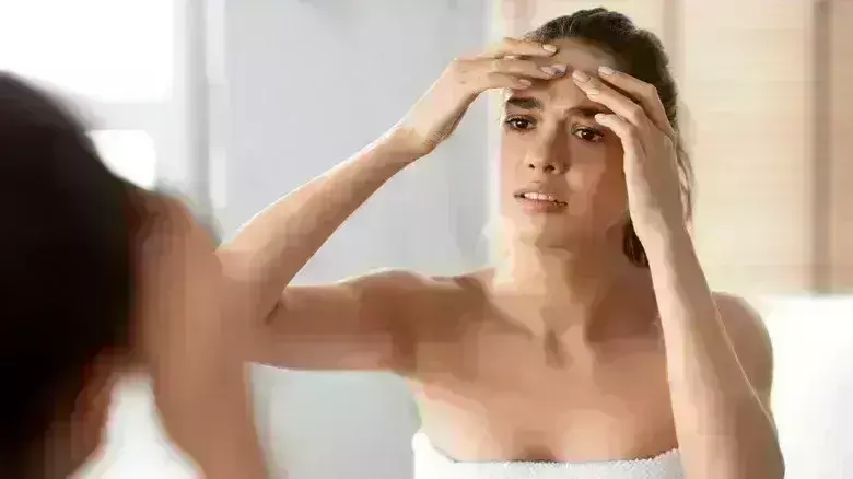 मानसून में नमी से होने लगे हैं मुंहासे? छुटकारा पाने के लिए अपनाएं ये नुस्खे मानसून में नमी से होने लगे हैं मुंहासे? छुटकारा पाने के लिए अपनाएं ये नुस्खे