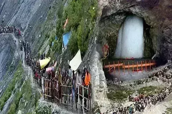 जम्मू-कश्मीर में मुसलमानों के बिना अमरनाथ यात्रा मुमकिन नहीं: उमर अब्दुल्ला जम्मू-कश्मीर में मुसलमानों के बिना अमरनाथ यात्रा मुमकिन नहीं: उमर अब्दुल्ला