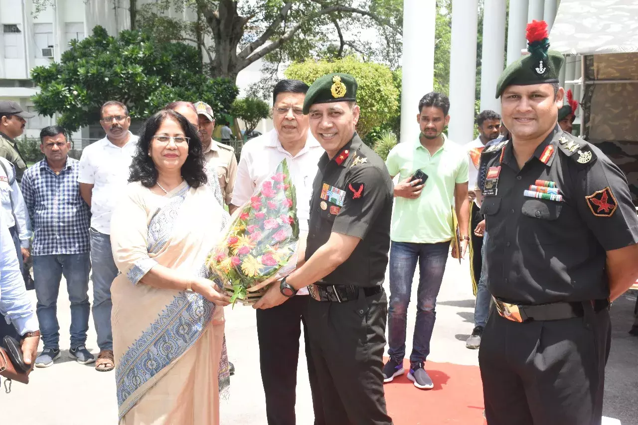 भारतीय सेना से प्रेरित होकर देश की रक्षा का ले संकल्पः कुलपति प्रो0 प्रतिभा