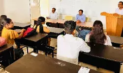 मीडिया जगत में हो रहे बदलावों ने कॅरियर को जन्म दियाः डाॅ0 प्रदीप कुमार