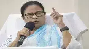 नीति आयोग की बैठक छोड़कर बाहर निकलीं ममता बनर्जी : बोली -मुझे बोलने नहीं दिया गया,मेरा माइक बंद किया गया