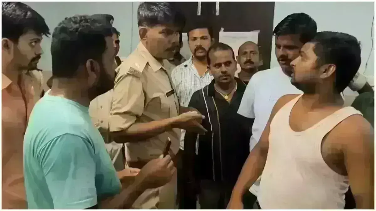 рдирд░реНрд╕рд░реА рдореЗрдВ рдкрдврдйреЗ рд╡рд╛рд▓реЗ рдЫрд╛рддреНрд░ рдиреЗ рддреАрд╕рд░реА рдХрдХреНрд╖рд╛ рдХреЗ рдЫрд╛рддреНрд░ рдХреЛ рдорд╛рд░реА рдЧреЛрд▓реА, рд╣рд╛рд▓рдд рдЧрдВрднреАрд░ рдирд░реНрд╕рд░реА рдореЗрдВ рдкрдврдйреЗ рд╡рд╛рд▓реЗ рдЫрд╛рддреНрд░ рдиреЗ рддреАрд╕рд░реА рдХрдХреНрд╖рд╛ рдХреЗ рдЫрд╛рддреНрд░ рдХреЛ рдорд╛рд░реА рдЧреЛрд▓реА, рд╣рд╛рд▓рдд рдЧрдВрднреАрд░