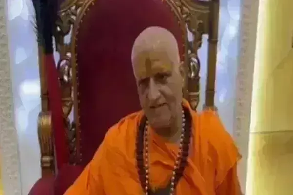 बांग्लादेश में हिंदुओं पर हमले को लेकर संत समाज चिंतित, कहा- सुरक्षित लाया जाए भारत