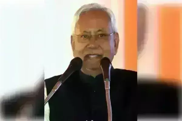 जहानाबाद भगदड़ : सीएम नीतीश कुमार ने मृतकों के परिजनों को 4-4 लाख रुपये देने का ऐलान किया