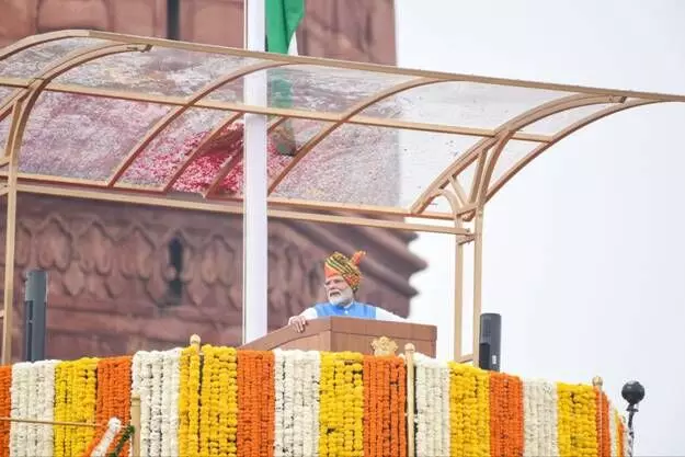 गेमिंग उद्योग से संबंधित हमारे उत्पाद पूरी दुनिया तक पहुंचने चाहिए; हमें एनीमेशन की दुनिया में भी अपना प्रभुत्व स्थापित करना चाहिए: श्री नरेन्द्र मोदी