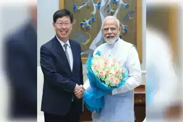 फॉक्सकॉन इंडिया का बिजनेस बढ़कर 10 अरब डॉलर हुआ, एप्पल इंडिया के ऑपरेशन की वैल्यू 23 अरब डॉलर के पार फॉक्सकॉन इंडिया का बिजनेस बढ़कर 10 अरब डॉलर हुआ, एप्पल इंडिया के ऑपरेशन की वैल्यू 23 अरब डॉलर के पार