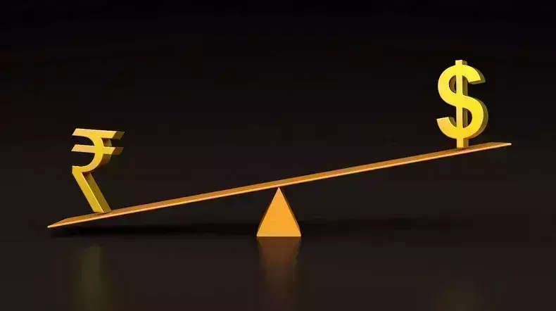 डॉलर के मुकाबले रुपया 83.87 पर स्थिर डॉलर के मुकाबले रुपया 83.87 पर स्थिर