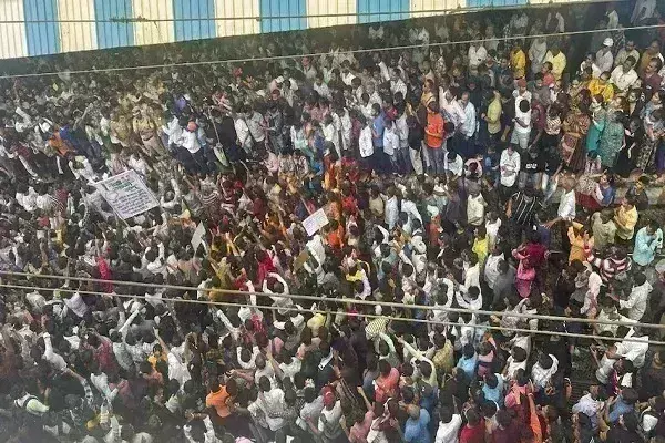 40 से अधिक गिरफ्तार-300 FIR, बदलापुर में प्रदर्शनकारियों पर एक्शन; बच्चियों से यौन शोषण का किया था विरोध