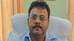 कोलकाता में दुष्कर्म और हत्या मामले में पूर्व प्रिंसिपल डॉक्टर संदीप घोष की सदस्यता रद्द कोलकाता में दुष्कर्म और हत्या मामले में पूर्व प्रिंसिपल डॉक्टर संदीप घोष की सदस्यता रद्द