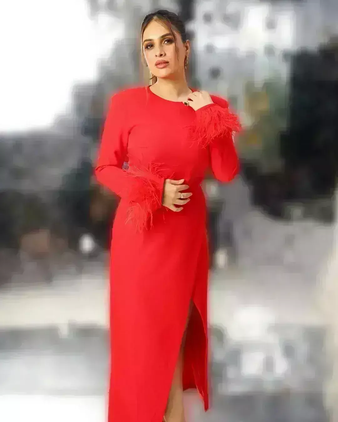 थाई स्लिट आउटफिट पहन नेहा मलिक ने दिखाईं मदहोश कर देने वाली अदाएं, लेटेस्ट लुक देख लट्टू हुए फैंस थाई स्लिट आउटफिट पहन नेहा मलिक ने दिखाईं मदहोश कर देने वाली अदाएं, लेटेस्ट लुक देख लट्टू हुए फैंस