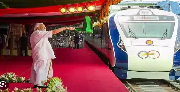 पीएम मोदी कल देश को 7 नई वंदे भारत ट्रेनों की सौगात देंगे पीएम मोदी कल देश को 7 नई वंदे भारत ट्रेनों की सौगात देंगे