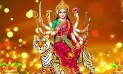 प्रख्यात ज्योतिषाचार्य पंडित ऋषि द्विवेदी के अनुसार :शारदीय नवरात्र तीन से, चतुर्थी दो दिन, नवमी की हानि