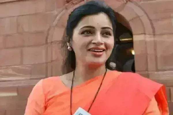 इस पूर्व सांसद को मिली गैंगरेप की धमकी, लेटर में लिखा- पाकिस्तान जिंदाबाद; 10 करोड़ की फिरौती मांगी इस पूर्व सांसद को मिली गैंगरेप की धमकी, लेटर में लिखा- पाकिस्तान जिंदाबाद; 10 करोड़ की फिरौती मांगी