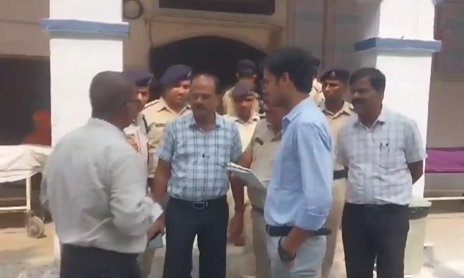 рдмрд┐рд╣рд╛рд░ рдореЗрдВ рдЬрд╣рд░реАрд▓рд╛ рдкреЗрдп рдкрджрд╛рд░реНрде рдкреАрдиреЗ рд╕реЗ 16 рд▓реЛрдЧреЛрдВ рдХреА рдореМрдд рдмрд┐рд╣рд╛рд░ рдореЗрдВ рдЬрд╣рд░реАрд▓рд╛ рдкреЗрдп рдкрджрд╛рд░реНрде рдкреАрдиреЗ рд╕реЗ 16 рд▓реЛрдЧреЛрдВ рдХреА рдореМрдд