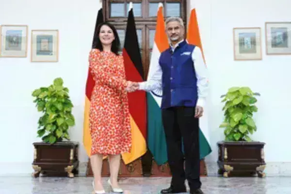 विदेश मंत्री जयशंकर ने भारत में जर्मन विदेश मंत्री एनालेना बेयरबॉक के साथ कई मुद्दों पर की चर्चा विदेश मंत्री जयशंकर ने भारत में जर्मन विदेश मंत्री एनालेना बेयरबॉक के साथ कई मुद्दों पर की चर्चा