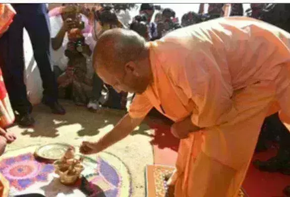यूपी : वनटांगिया गांव में दिवाली की खुशियां बांटेंगे सीएम योगी यूपी : वनटांगिया गांव में दिवाली की खुशियां बांटेंगे सीएम योगी